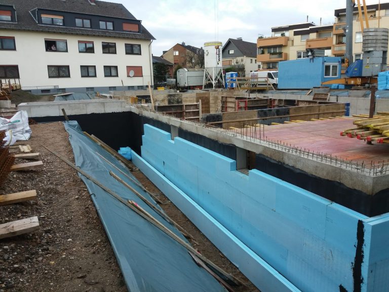 77C12B9E-2B64-49AA-A922-B6F1FB743364