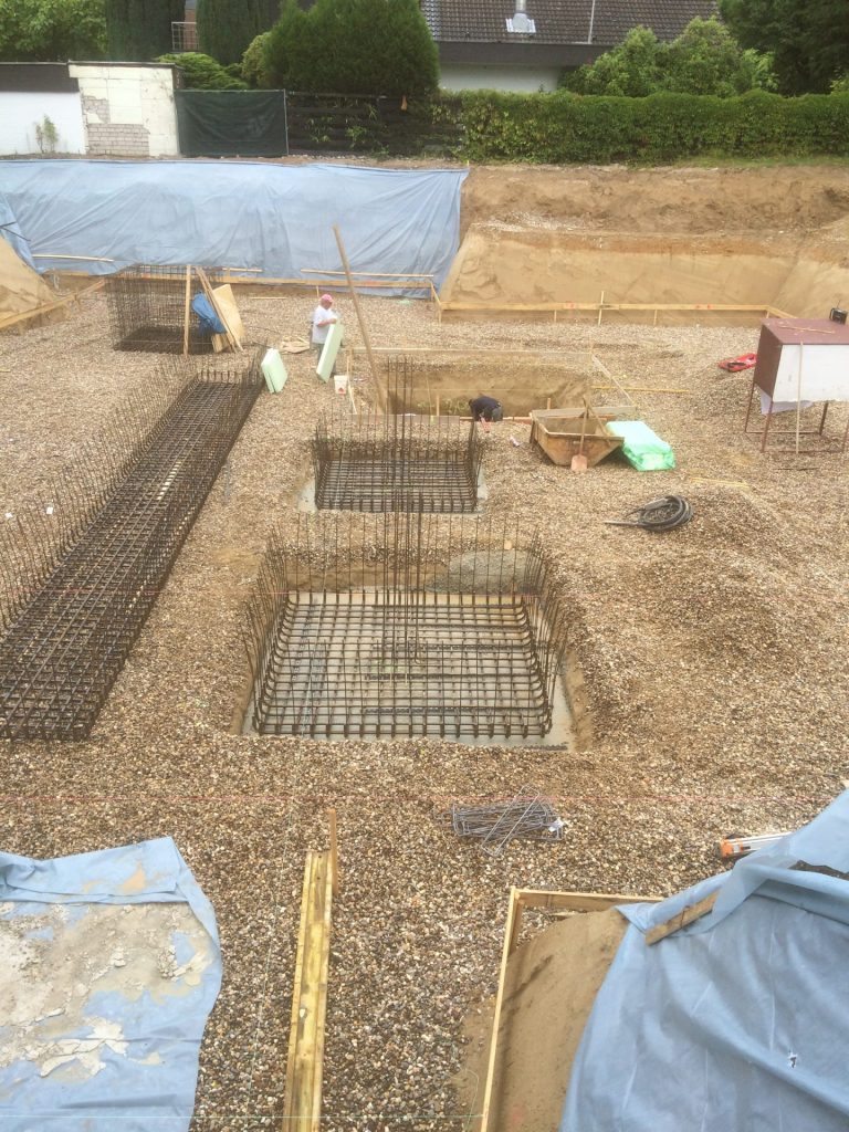 7B456F4B-F9B8-4A84-A3C2-04071ABF8DE4