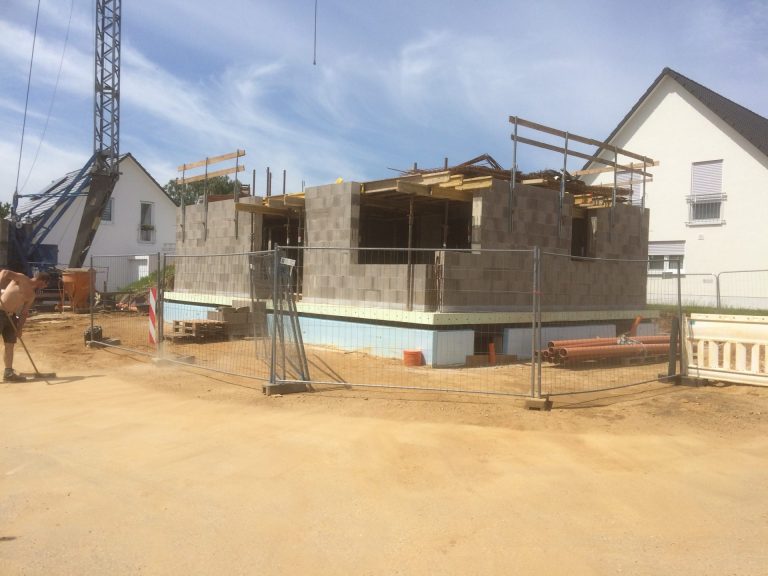 9B6CB440-F4EB-4CDB-9E03-ED72CDAD7476