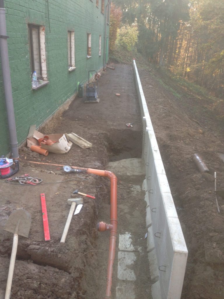 B7EBB1D7-9928-436A-BB95-F514B65EFA29