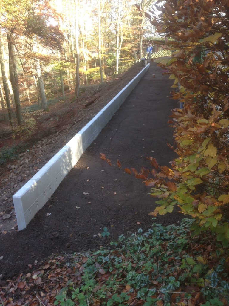 B984EAD8-05DD-4B8F-B3B3-DF6EA4445367