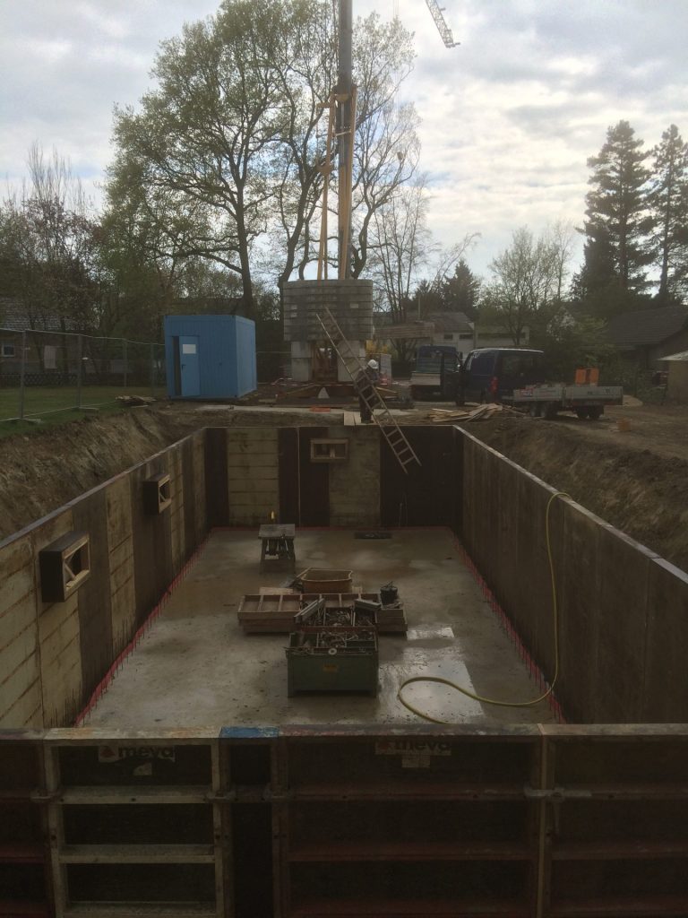 D327072E-7E39-4C5D-AD50-5905BD62505B